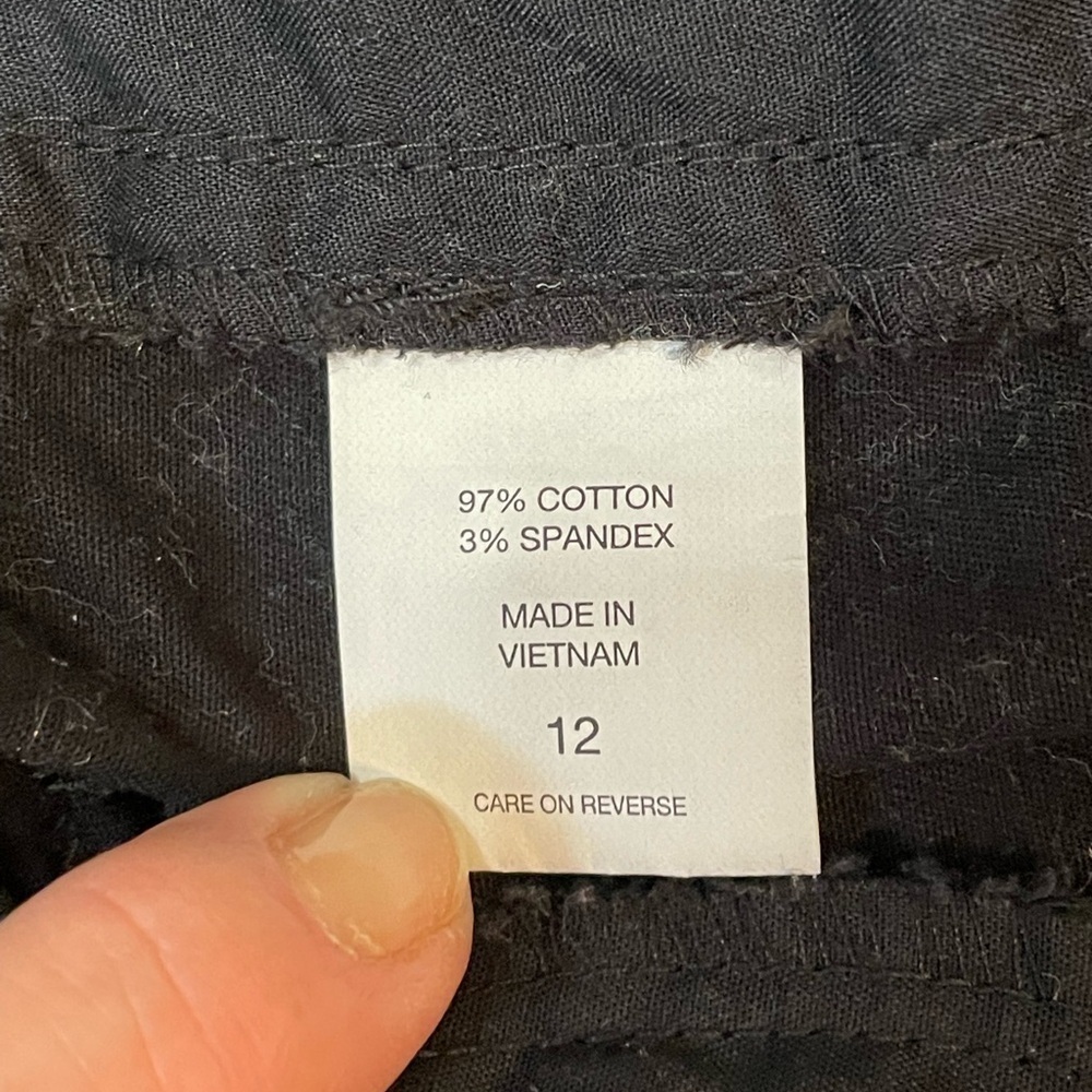 New York & Company Chino Black Stretch Shorts Size 12 - Picture 6 of 10